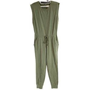 Pact NWT Divine Relaxed Slub Muscle Tee Jumpsuit Army Green Size M